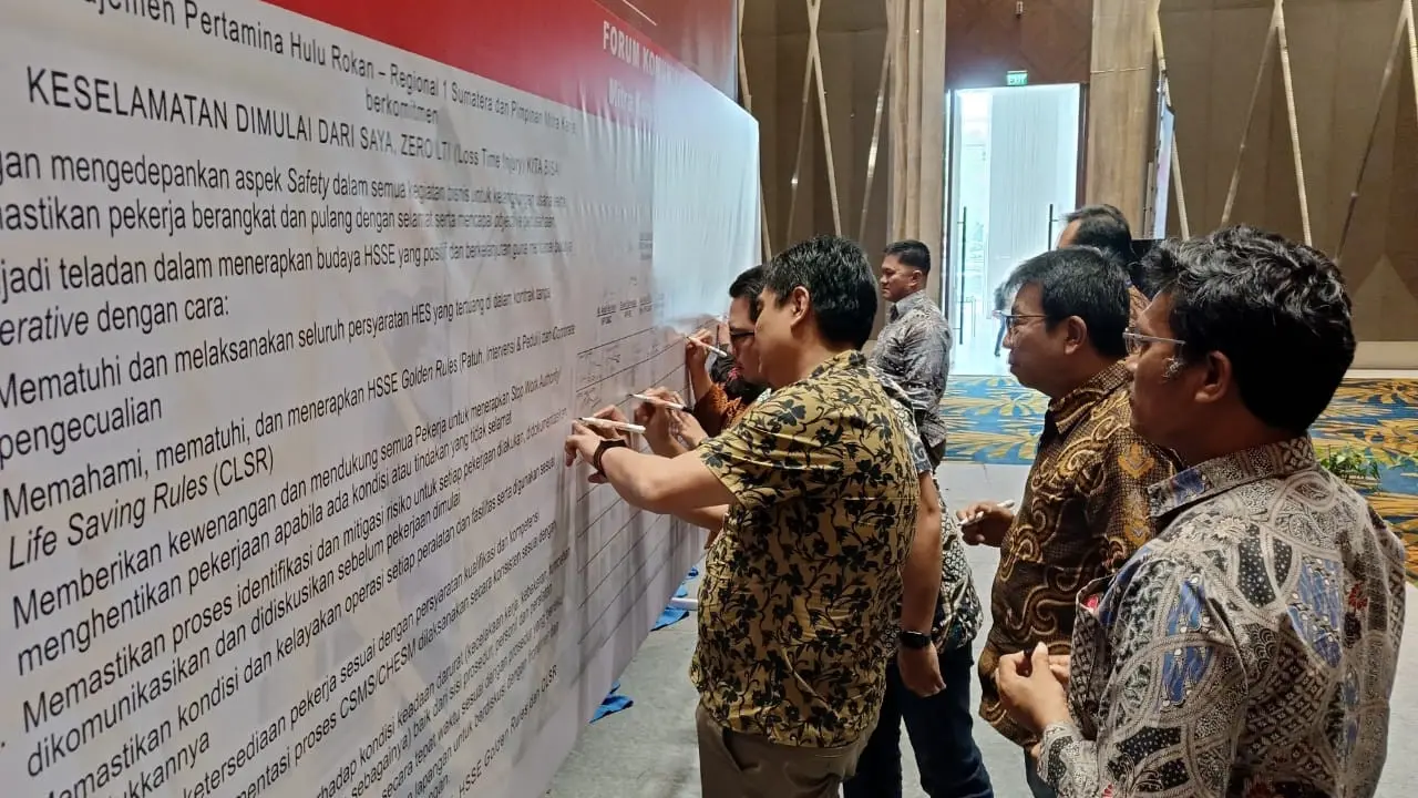 PT Pertamina Hulu Rokan (PHR) Regional I Sumatera bersama sejumlah perusahaan mitra kerja menyatakan komitmen bersama dalam penguatan penerapan aspek Keselamatan, Kesehatan dan peduli lingkungan (HSSE)