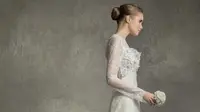 Simak di sini beberapa tips untuk menggunakan kembali gaun pengantin Anda setelah acara pernikahan selesai.