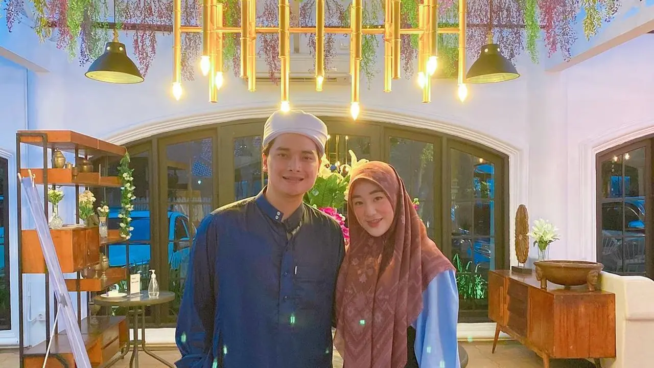 Alvin Faiz dan Larissa Chou. (Foto: Instagram @alvin_411)