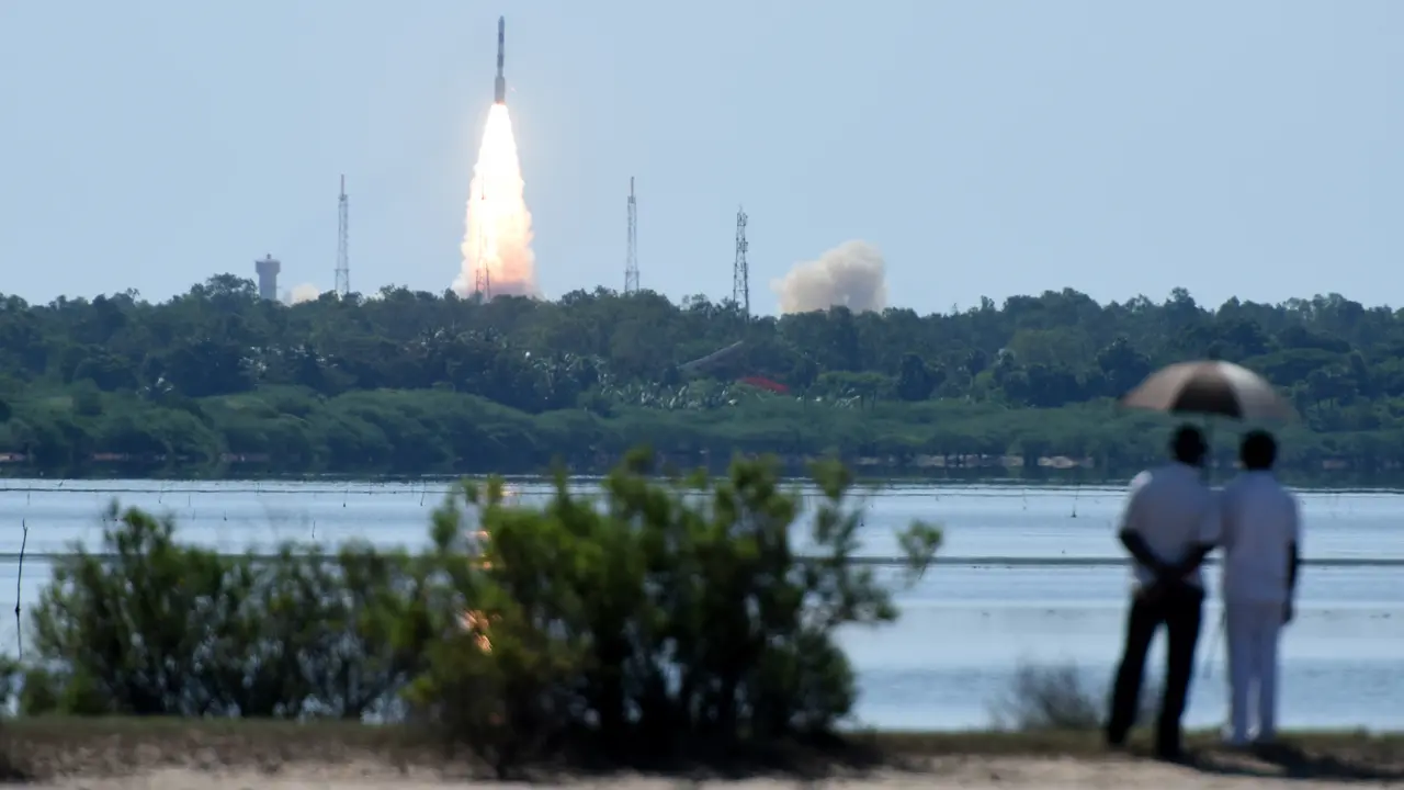 20160622-India Luncurkan 20 Satelit dalam 1 Misi, Termasuk Punya Indonesia-India