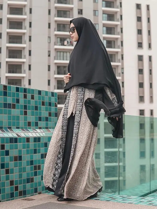 Bahkan sebelum memutuskan mualaf, Lindswell Kwok juga sudah banyak belajar tentang islam. "Cuma ya belajar Islamnya mungkin sudah lebih lama dari dua tahun."(Liputan6.com/IG/@lindswell_k)