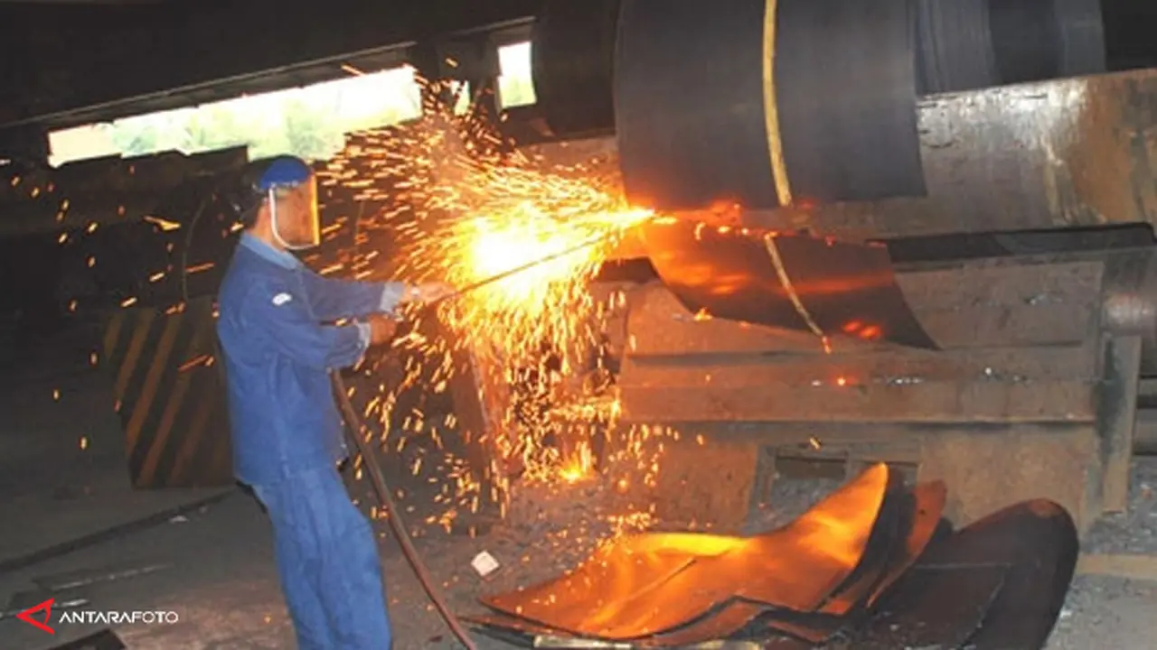 krakatau-steel-131216b.jpg