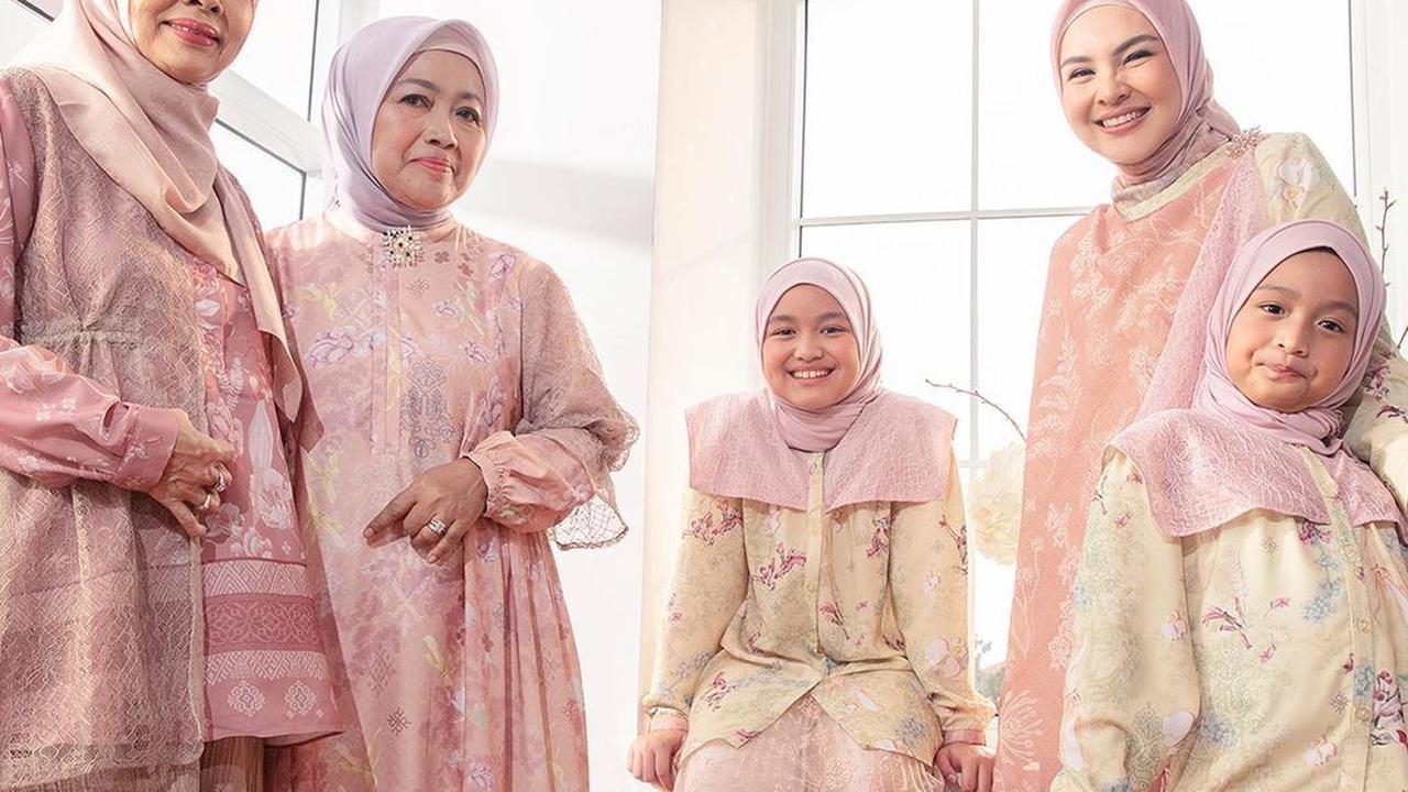 Koleksi Baju Lebaran Sarimbit dari Ria Miranda untuk 2023, Terinspirasi dari Kampung Halaman Sang Desainer