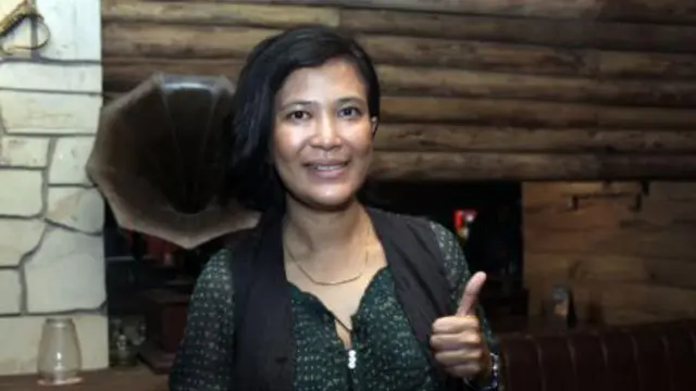 Oppie Andaresta Sentil Musisi Berpolitik