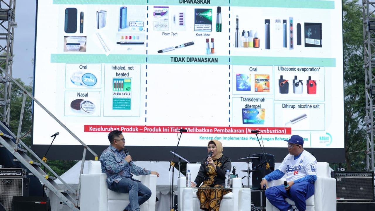 Guru Besar Fakultas Kedokteran Gigi Universitas Padjadjaran, Profesor Amaliya, menjelaskan bahwa pengurangan bahaya tembakau memberikan pendekatan yang baru bagi perokok dewasa untuk meminimalkan risiko akibat merokok. (Istimewa)