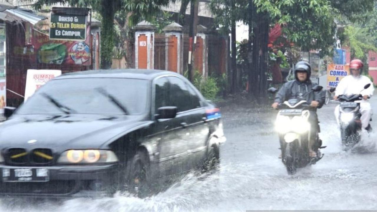 BPBD Ungkap Penyebab Banjir di 21 Titik Kota Malang Akibat Hujan Deras