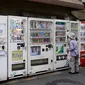 Ilustrasi vending machine di Jepang. Photo by catrina farrell on Unsplash