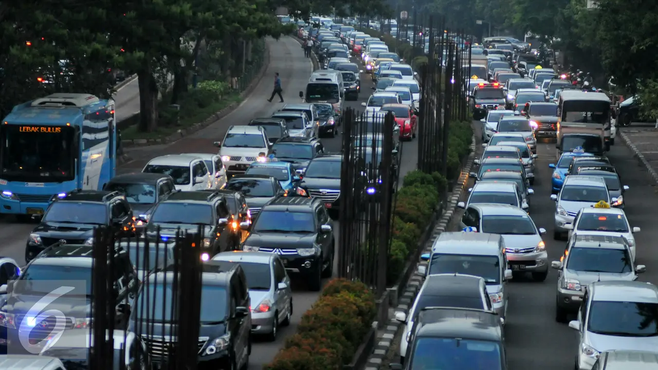 20160606- Bulan Puasa Jam Macet Pulang Kerja Bergeser Lebih Awal-Jakarta-YR