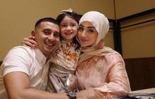 Makin Cantik dengan Rambut Panjang, Potret Terbaru Guzel Anak Ali Syakieb yang Disebut Kayak Boneka Hidup