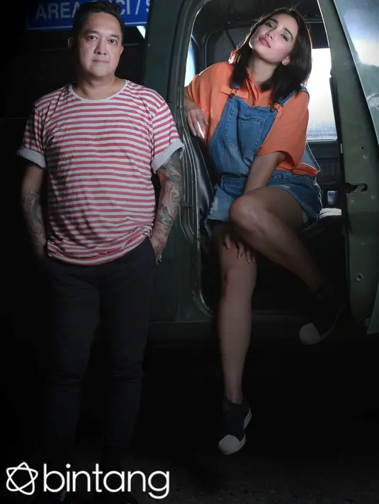 Sedikit demi sedikit pasangan mungkin akan mengubah perilaku dan sifat seseorang. Hal itu juga yang terjadi pada hubungan Feby Febiola dan Franky Sihombing. (Galih W.Satria/Bintang.com)