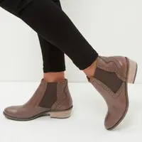 Sepatu boots ankle. (via: compressport)