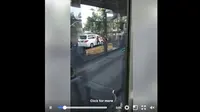 Pencuian kaca spion mobil mewah terjadi di Jalan Latumenten