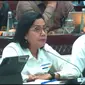 Menteri Keuangan (Menkeu) Sri Mulyani Indrawati dalam Rapat Kerja dengan Komisi XI DPR RI, Senin (1/7/2024). Rapat kerja ini membahas mengenai&nbsp;penyertaan modal negara (PMN) ke BUMN. (Arief/Liputan6.com)