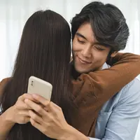 kenali 5 tanda pasangan berselingkuh/shutterstock/Pormezz