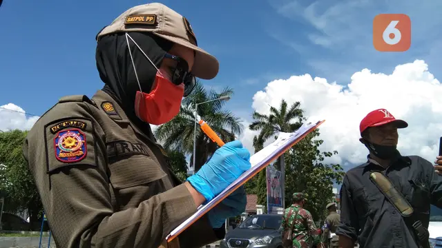 personel Satpol PP Palu