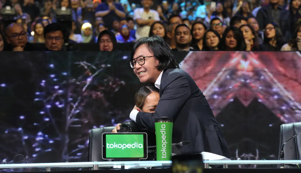 Bunga Citra Lestari Juri Indonesian Idol X, Senin (2/3/2020). (Adrian Putra/Fimela.com)