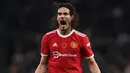 Penyerang lain yang mencatat nilai rapor yang bagus adalah Edinson Cavani. Pemain asal Uruguay tersebut sukses memanfaatkan kesempatan bermain untuk membuktikan sebagai seorang finisher level top dengan menyumbangkan satu gol. Cavani layak mendapatkan nilai 8. (AFP/Glyn Kirk)