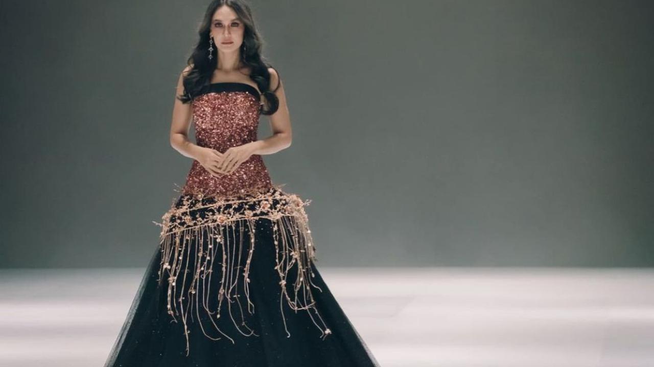 7 Potret Artis Saat Jakarta Fashion Week 2025: Muse Memukau dari Raisa Hingga Luna Maya!