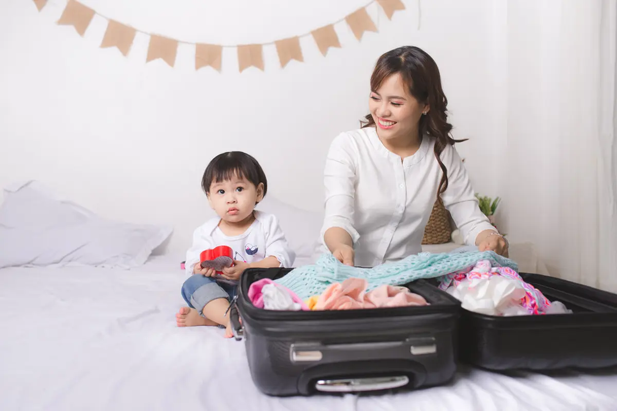 packing baju koper ibu dan anak traveling