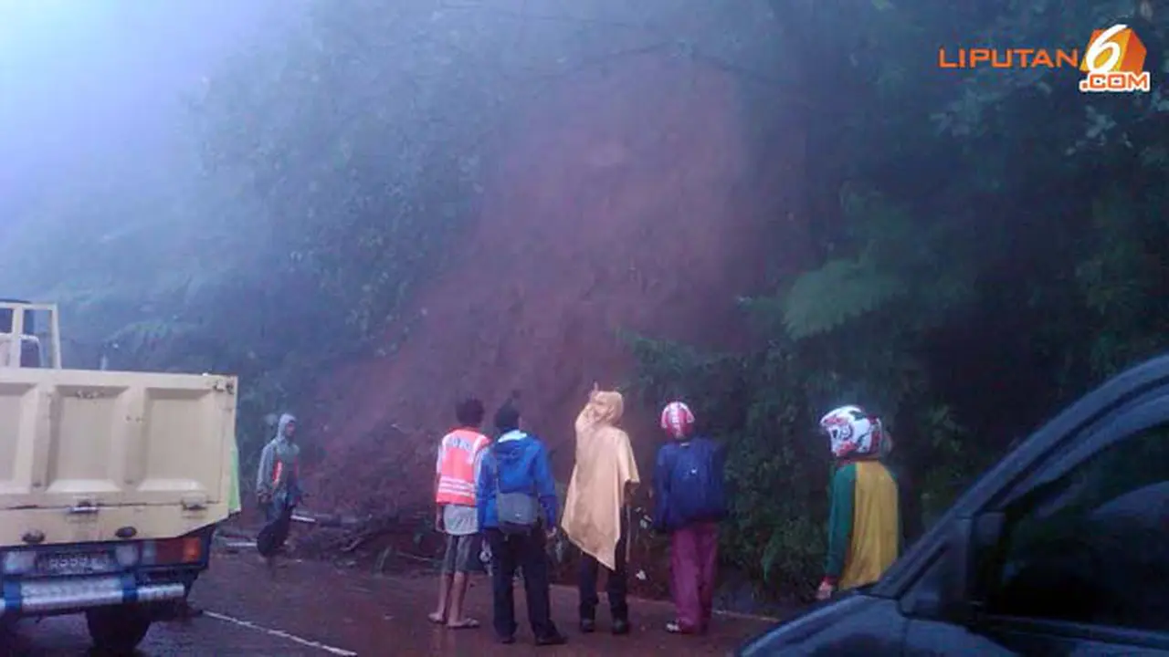 titik-longsor-puncak-140130b.jpg