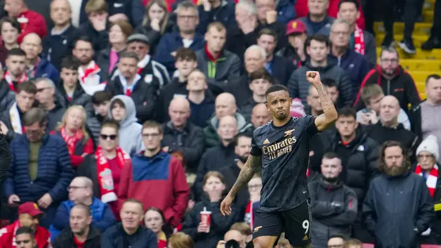 Foto: Gol Roberto Firmino Buyarkan Asa Arsenal Raup Tiga Poin Penuh di Kandang Liverpool