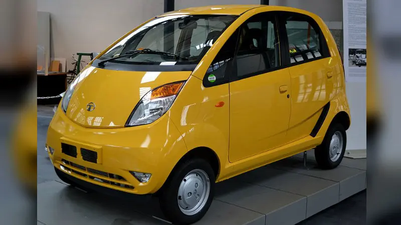 Mobil Tata Nano