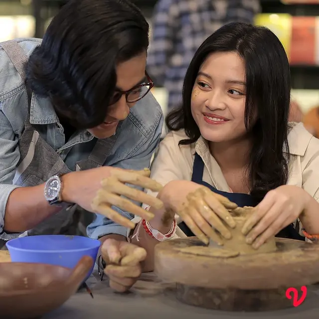 Main Series Jingga dan Senja, Ini 7 Potret Yoriko Angeline dan Abidzar Al Ghifari