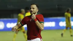 Bersama Timnas Indonesia, Ilija Spasojevic telah tampil 2 kali di level senior dengan torehan 3 gol. Debutnya terjadi pada 25 November 2017 di bawah pelatih Luis Milla saat laga persabatan melawan Guyana yang berkesudahan 2-1. Ia memborong dua gol dalam laga tersebut. (Bola.com/M. Iqbal Ichsan)