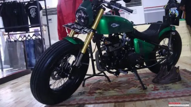 Kawasaki W175 Custom Jokowi