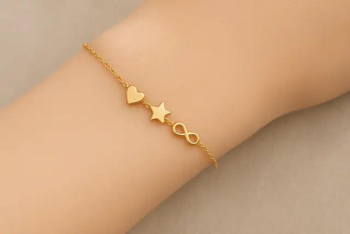 5 Tips Memilih Gelang Emas untuk Pergelangan Kecil agar Nyaman dan Elegan