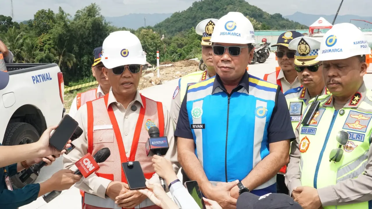 Direktur Jenderal Perhubungan Darat Kementerian Perhubungan Aan Suhanan
