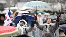 Untuk diketahui, Yoon Suk Yeol merupakan presiden pertama di Korea Selatan yang menghadapi penangkapan atas upayanya mengumumkan darurat militer pada 3 Desember 2024 lalu, yang kemudian digagalkan. (Philip FONG/AFP)