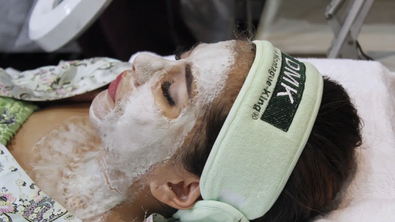 Perawatan kecantikan tanpa suntik dan laser