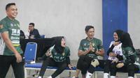 Tim putri Vobgard TNI AD asuhan Aprilio Manganang lolos ke babak 16 besar Livoli Divisi I 2025 setelah finis sebagai runner up Pul AH. TNI AD mengalahkan&nbsp;Baja 78 Bantul dengan skor 3-0 (25-17, 25-23, 25-21) pada laga terakhir Pul AH di GOR Sport Center Lamongan, Rabu (29/10).&nbsp;(foto: PBVSI)