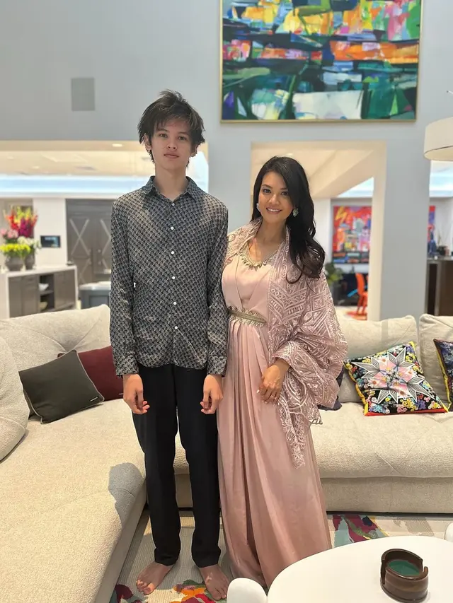 Momen Farah Quinn Jadi Tuan Rumah Acara Buka Bersama, Dihadiri Rombongan KJRI LA