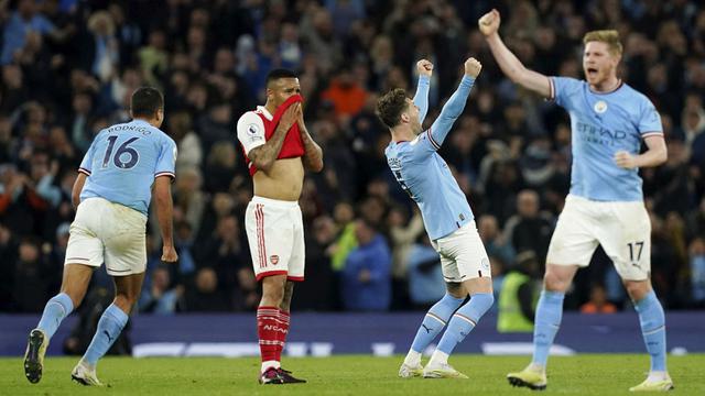 Foto: Manchester City Bangunkan Arsenal dari Mimpi, The Gunners Belum Layak jadi Juara Liga Inggris