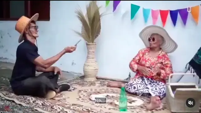 7 Potret Kenangan Mbah Minto, Youtuber Kocak yang Meninggal di Usia 85 Tahun