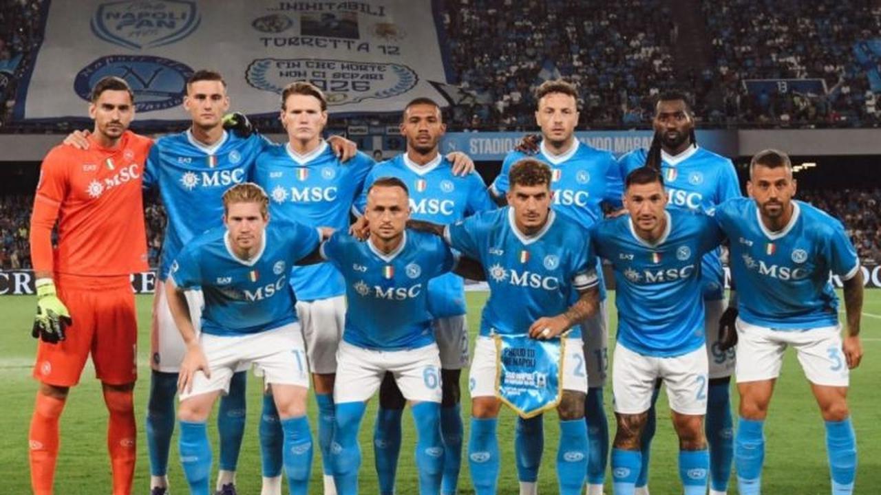 Drama Gol Menit Akhir! Napoli Menang Tipis atas Cagliari, Conte Sebut Laga 'Terkutuk