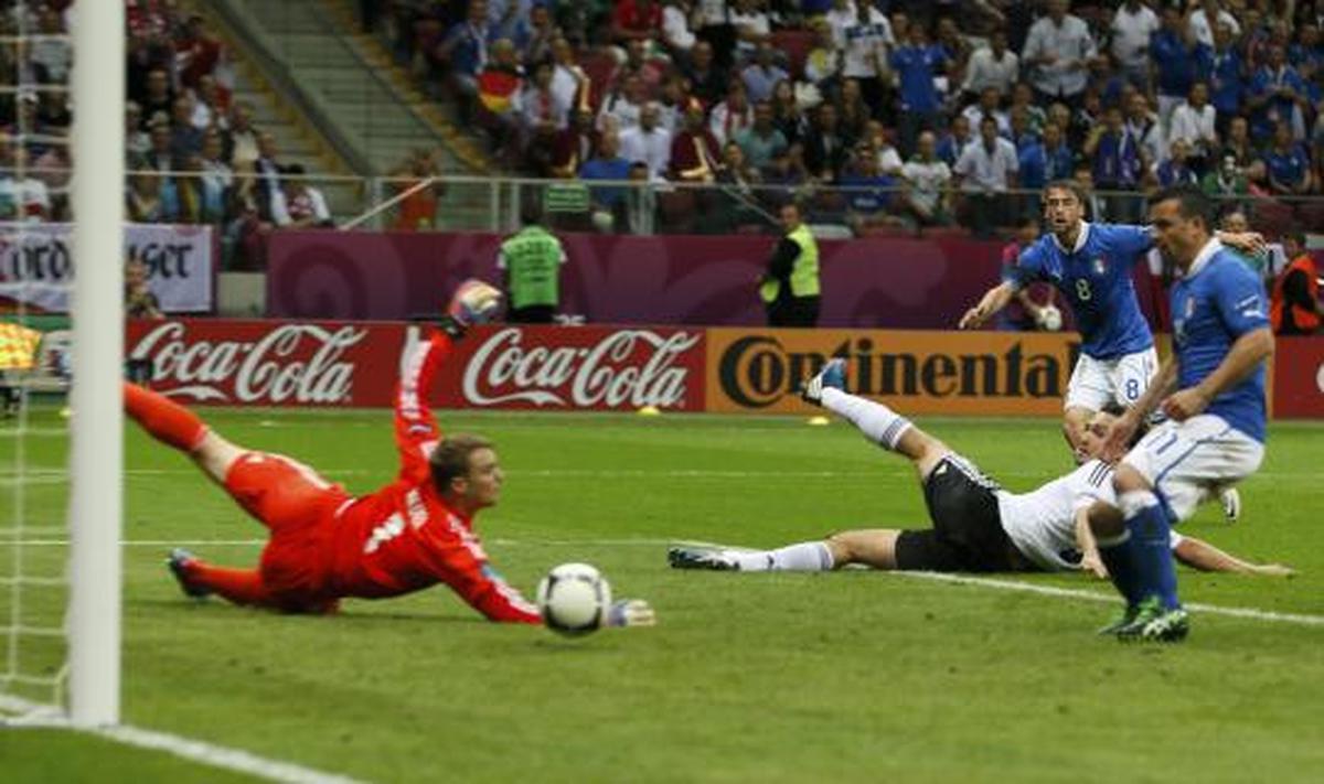 Gol Balotelli hentikan laju Jerman ke final