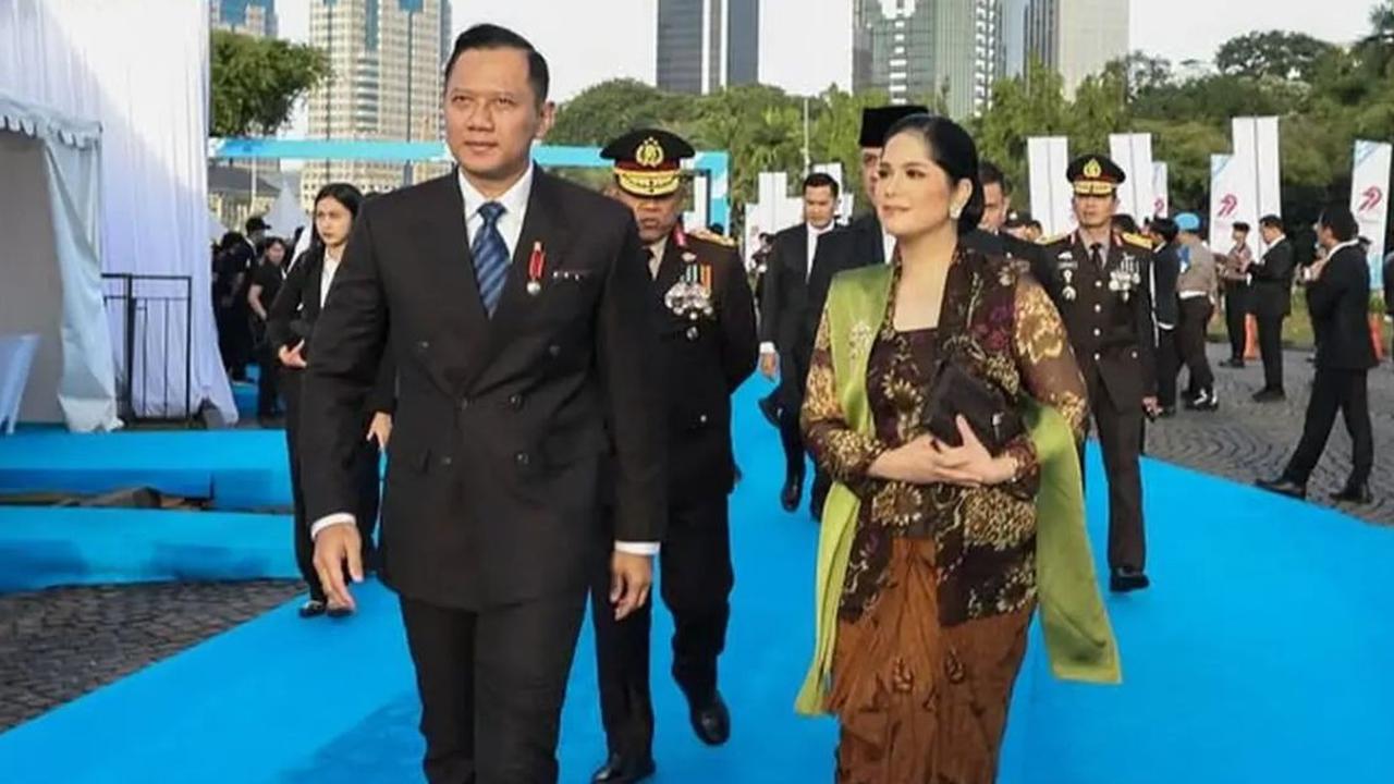 Detail Kebaya Floral Annisa Yudhoyono saat Hadiri HUT Bhayangkara Bersama AHY, Anggun Bersahaja