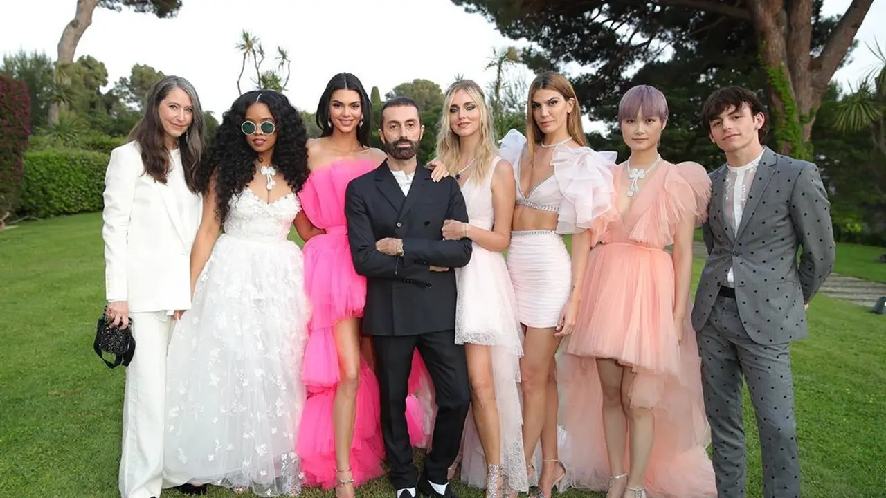 H&M keluarkan Koleksi Kolaborasi Bersama Giambattista Valli