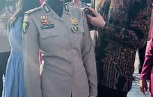 Sweet Banget, Polwan Perwira Pertama Kali Naik Pangkat Bareng Suami Disiram Air Kembang