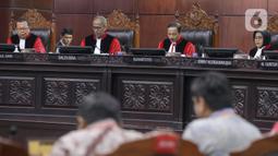 Sidang tersebut beragendakan mendengarkan keterangan dari Lembaga Manajemen Kolektif Nasional (LMKN), Persatuan Artis Penyanyi, Pencipta Lagu dan Pemusik Republik Indonesia (PAPPRI) dan pihak terkait Satrio Yudi Wahono (Piyu PADI) dkk. (Liputan6.com/Herman Zakharia)