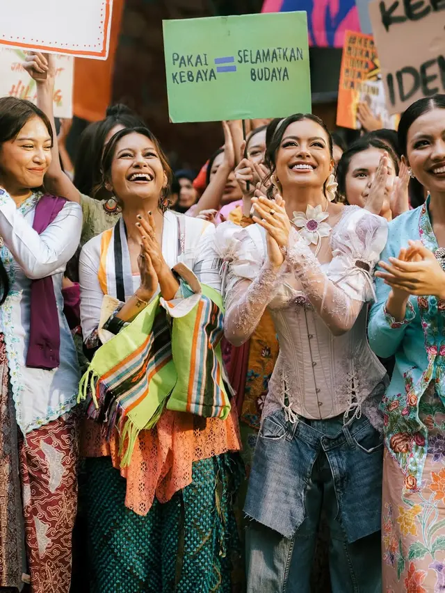 Rayakan Hari Kebaya, Maudy Ayunda, Andien Aisyah, hingga Maudy Koesnaedi Pakai Kebaya dengan Gaya Kekinian