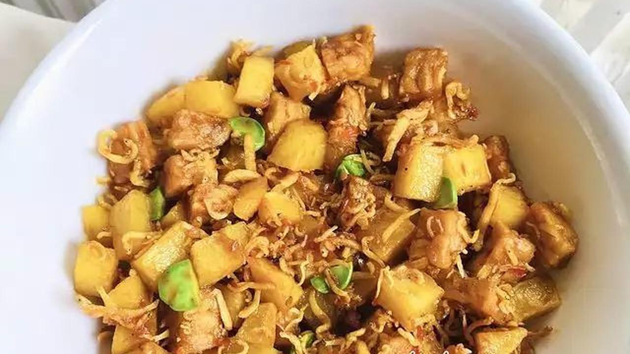 <b>2. Sambal Goreng Kentang Tempe Teri</b>