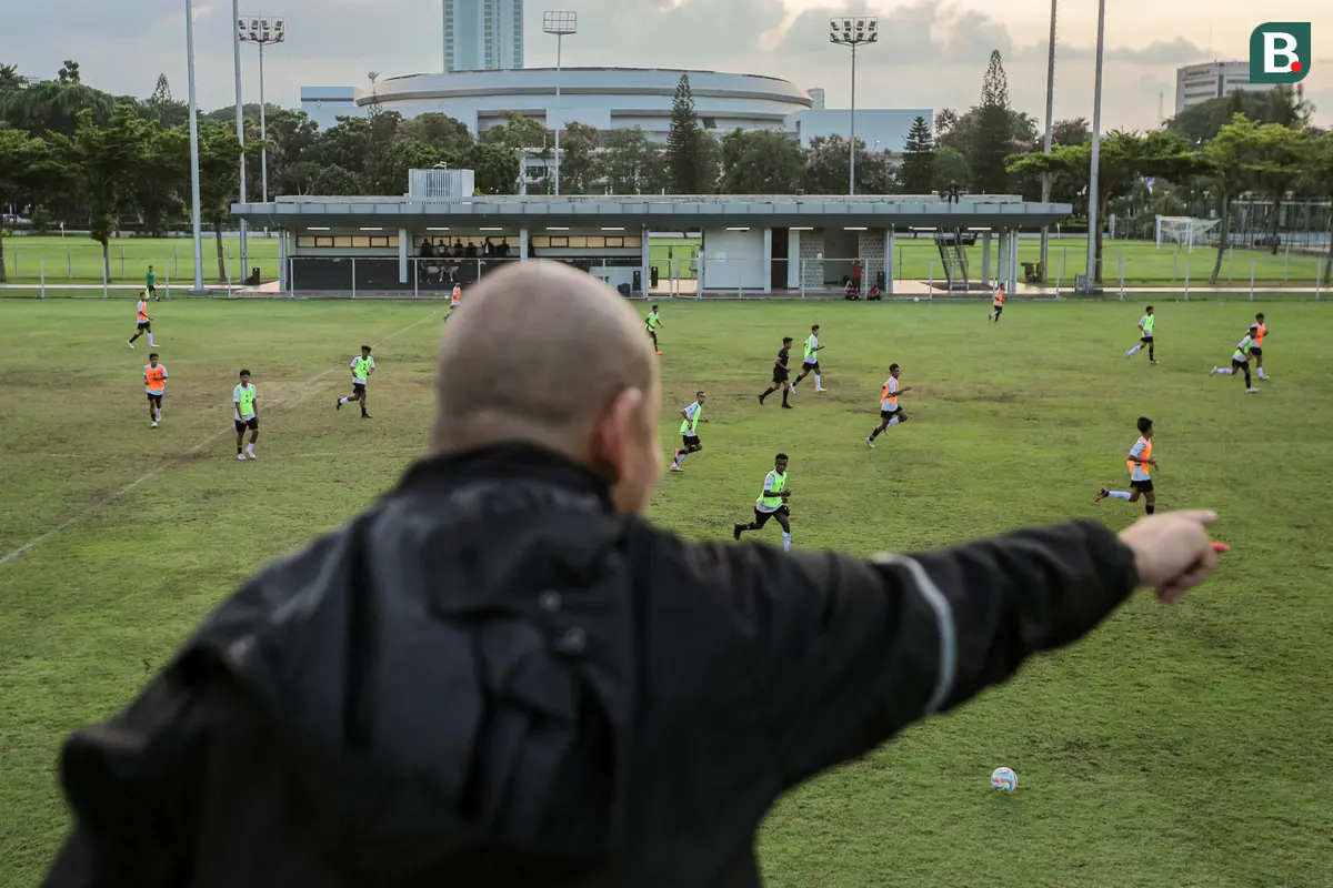 Foto: Nova Arianto Pimpin Latihan Perdana Timnas Indonesia U-16, Panggil 32 Pemain