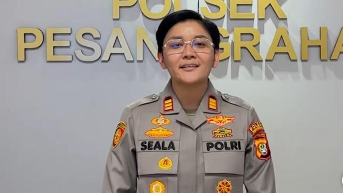 Penangkapan Tukang Parkir Jaksel karena Menempel Stiker Barcode di Sepeda Motor