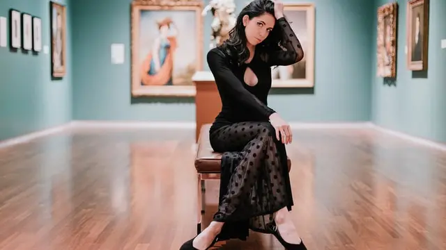 Pakaian yang Terlalu Terbuka