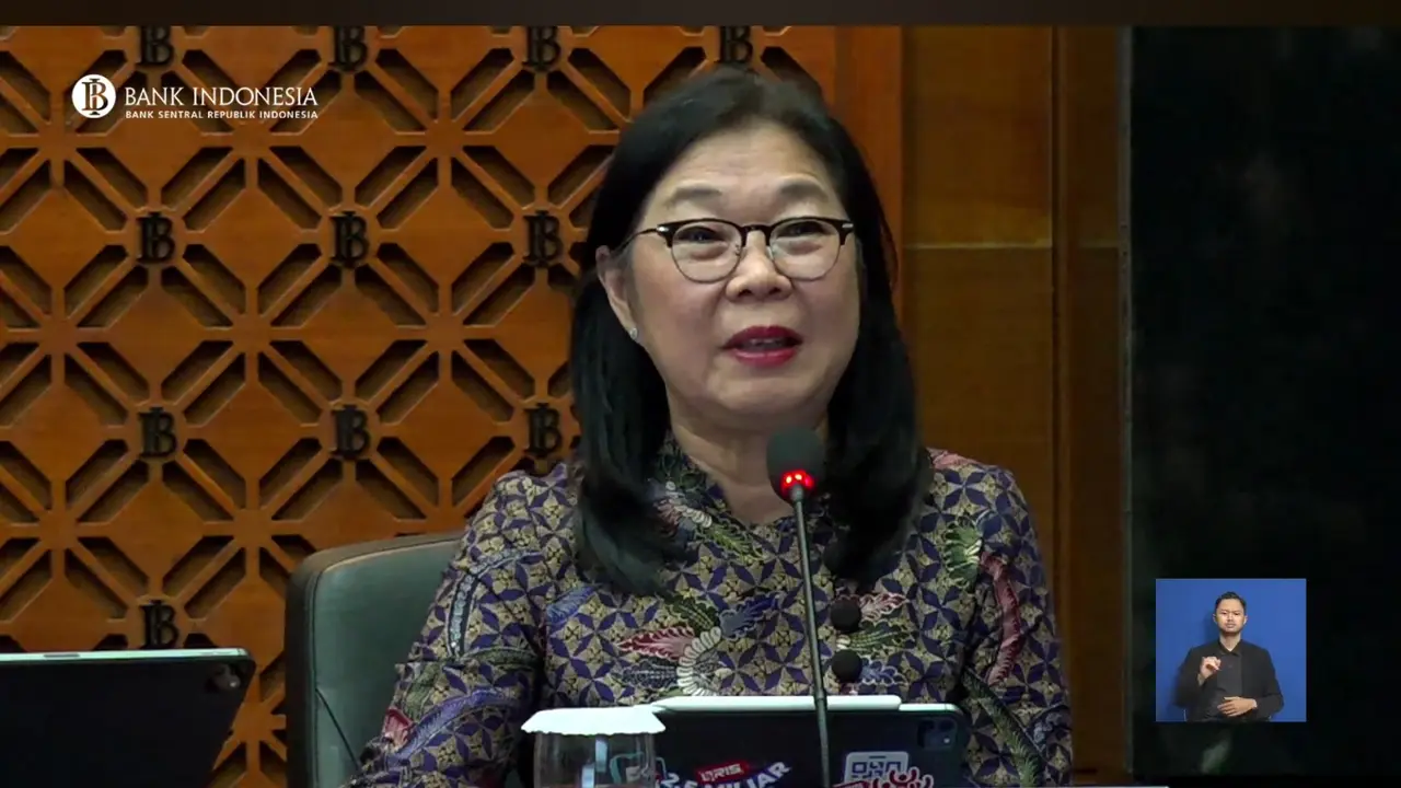 Deputi Gubernur BI Filianingsih Hendarta dalam Pengumuman Hasil RDG Oktober 2024, di Gedung Bank Indonesia, Jakarta, Rabu (16/10/2024). (Foto: Liputan6.com/Tira Santia)
