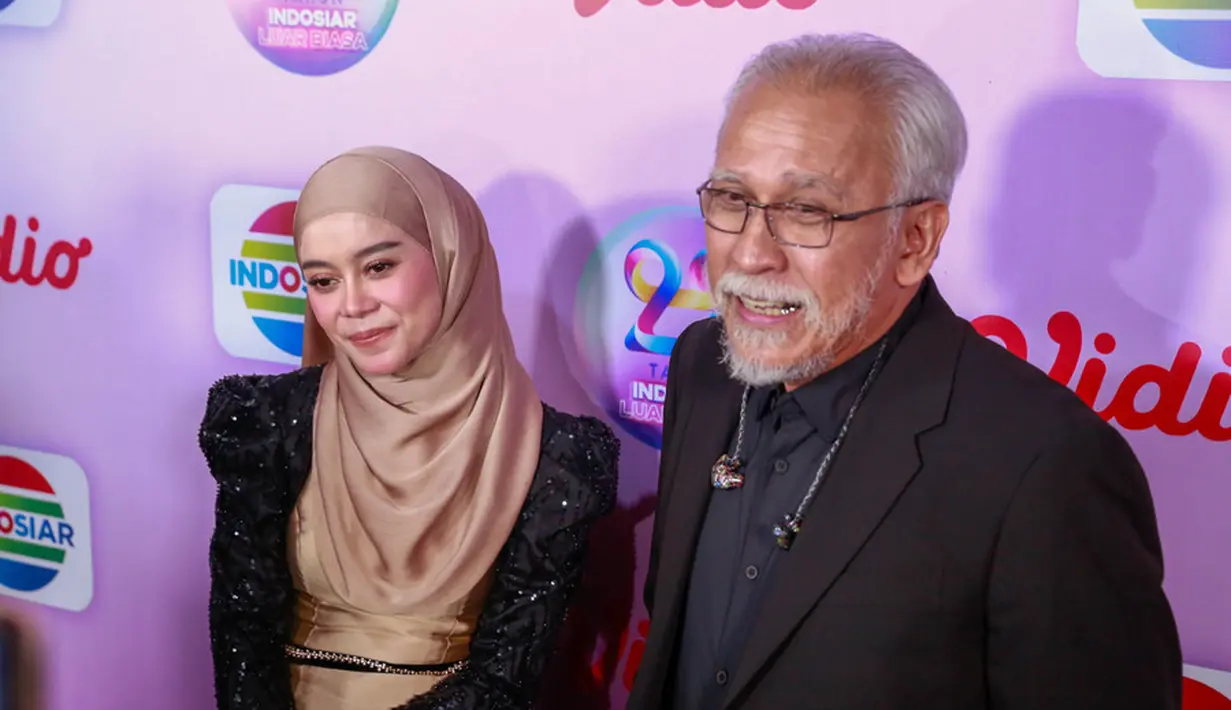 Penyanyi berusia 62 tahun itu mengaku ikut merasakan energi Lesti saat membawakan lagu Ikan Dalam Kolam. [KapanLagi.com®/Muhammad Akrom Sukarya]